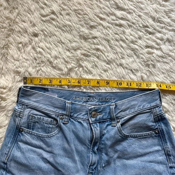 American Eagle Outfitters Light Blue Mom Jeans - Picture 12 of 14